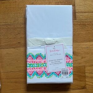 NEW Lilly Pulitzer Impawsible Geo Border Pillowcase Set of 2